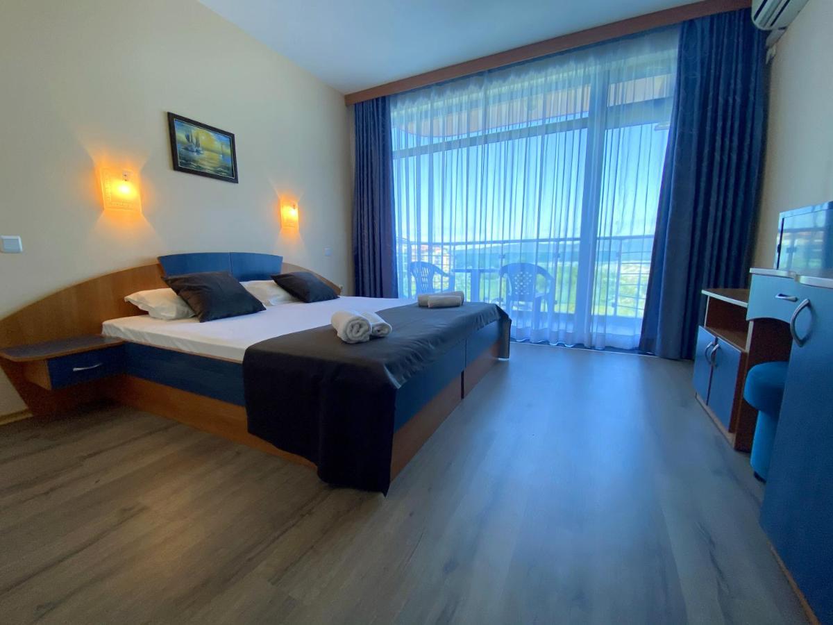 Hotel Penelope Primorsko Luaran gambar