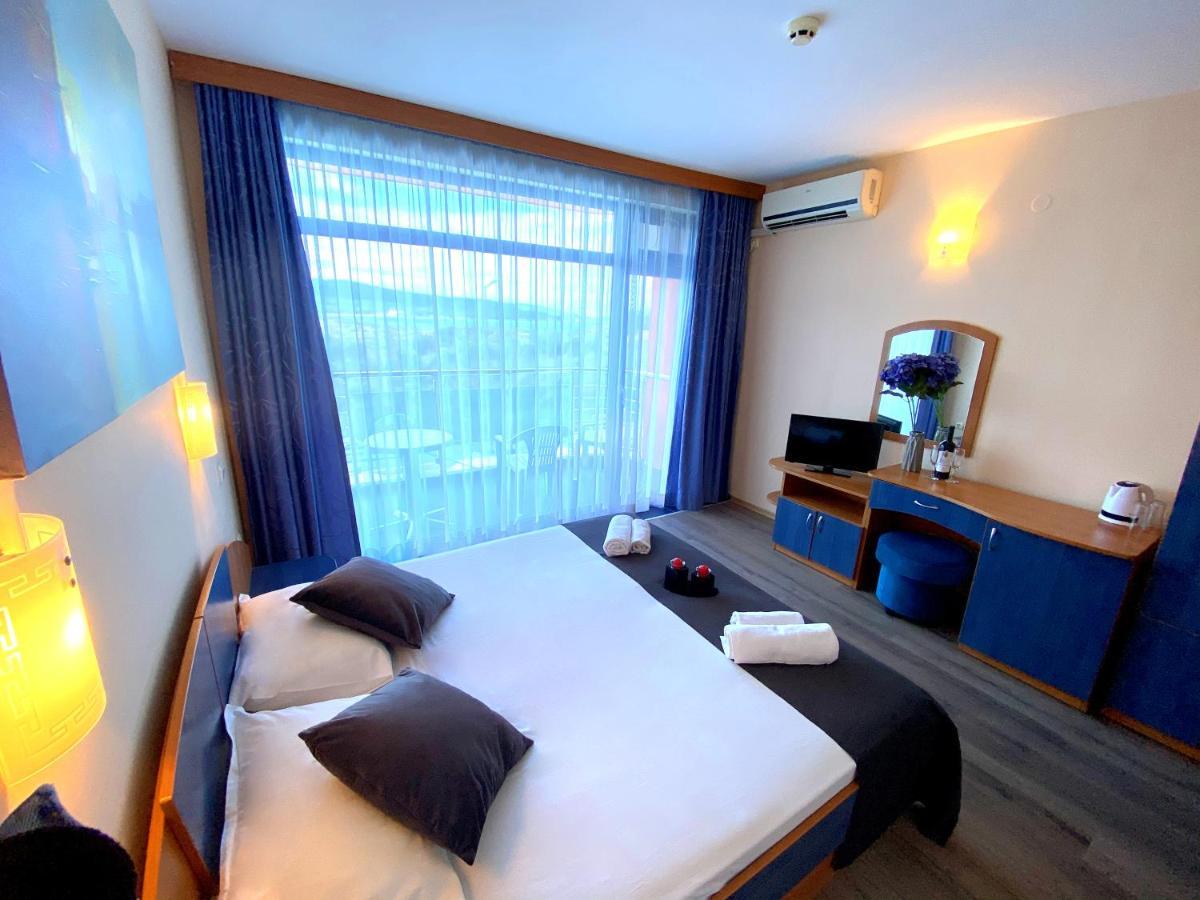 Hotel Penelope Primorsko Luaran gambar