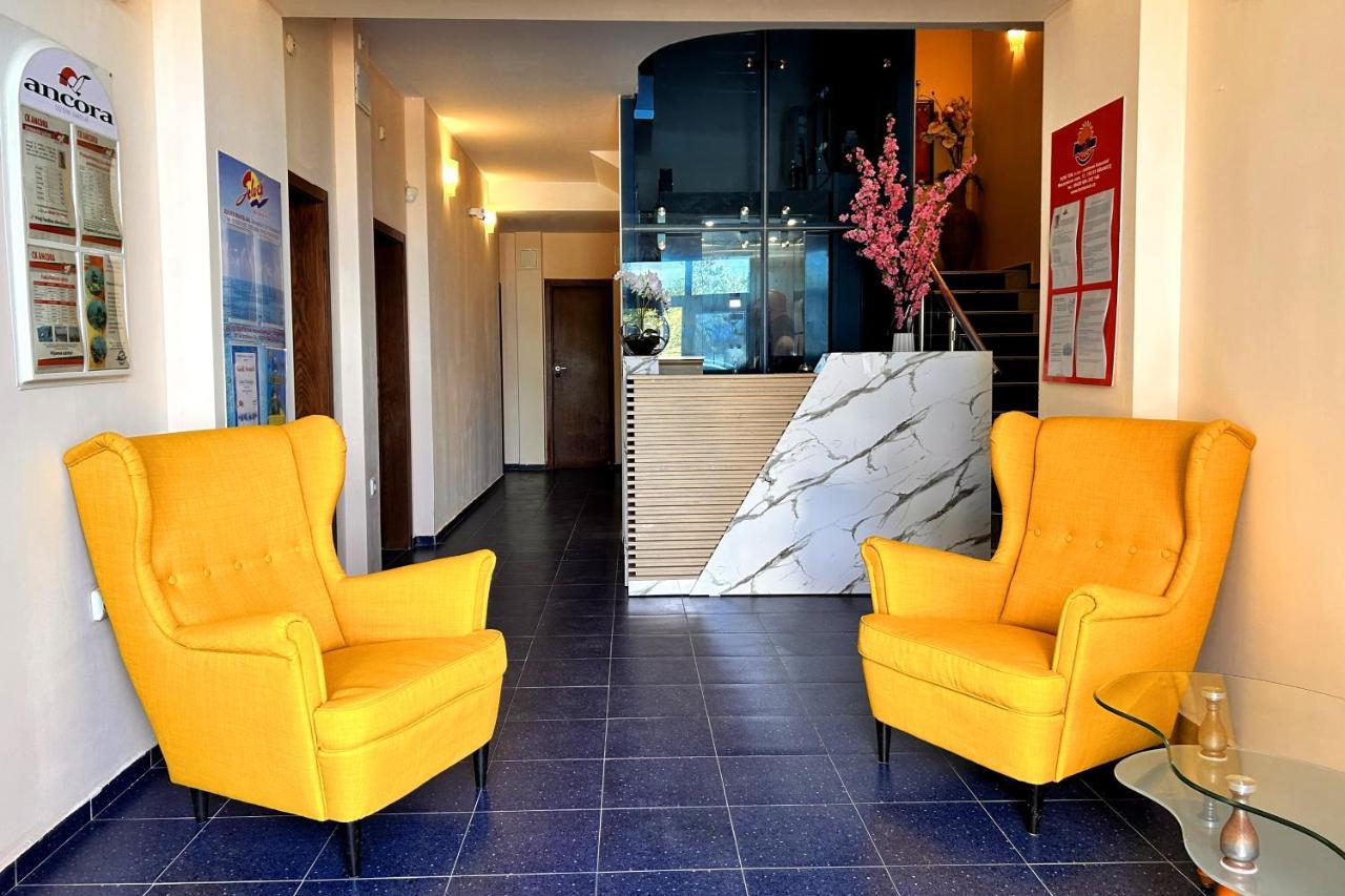Hotel Penelope Primorsko Luaran gambar