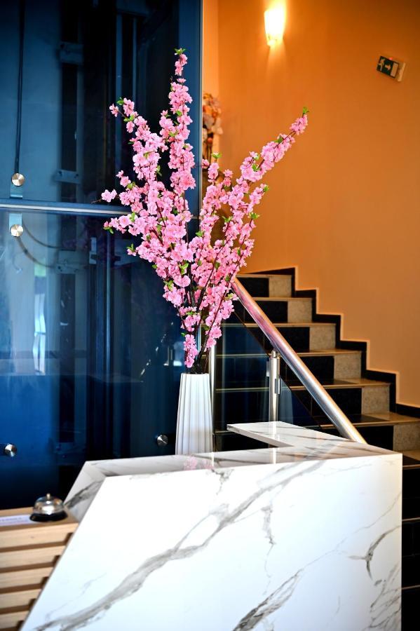 Hotel Penelope Primorsko Luaran gambar