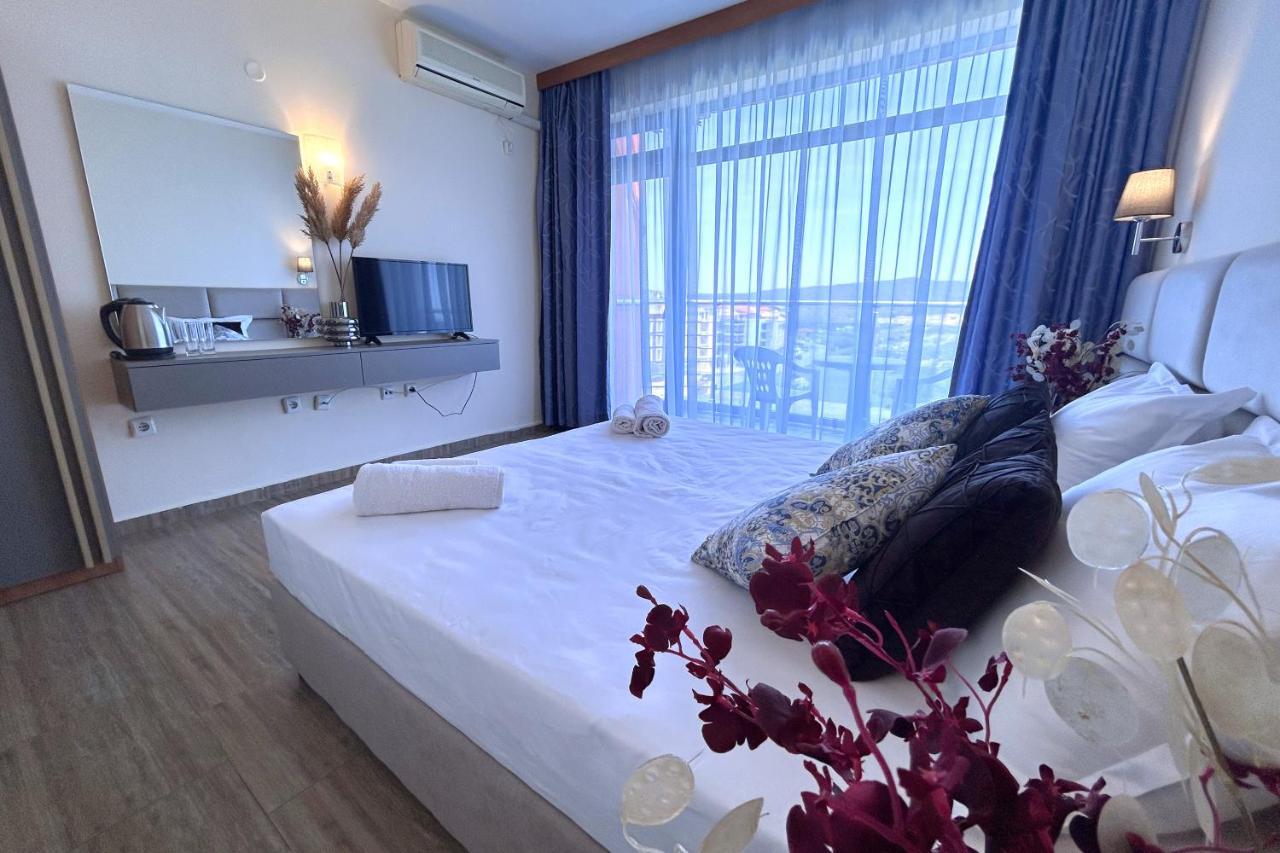 Hotel Penelope Primorsko Luaran gambar