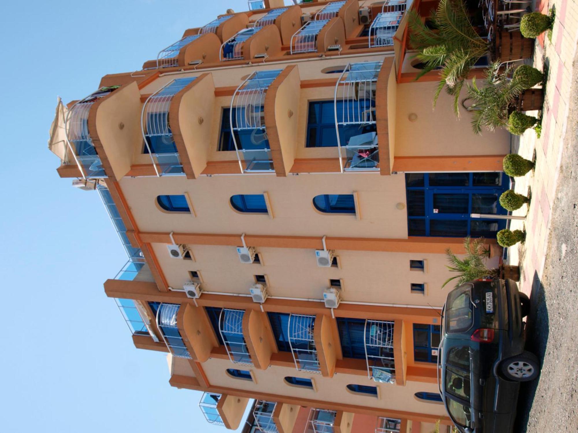 Hotel Penelope Primorsko Luaran gambar